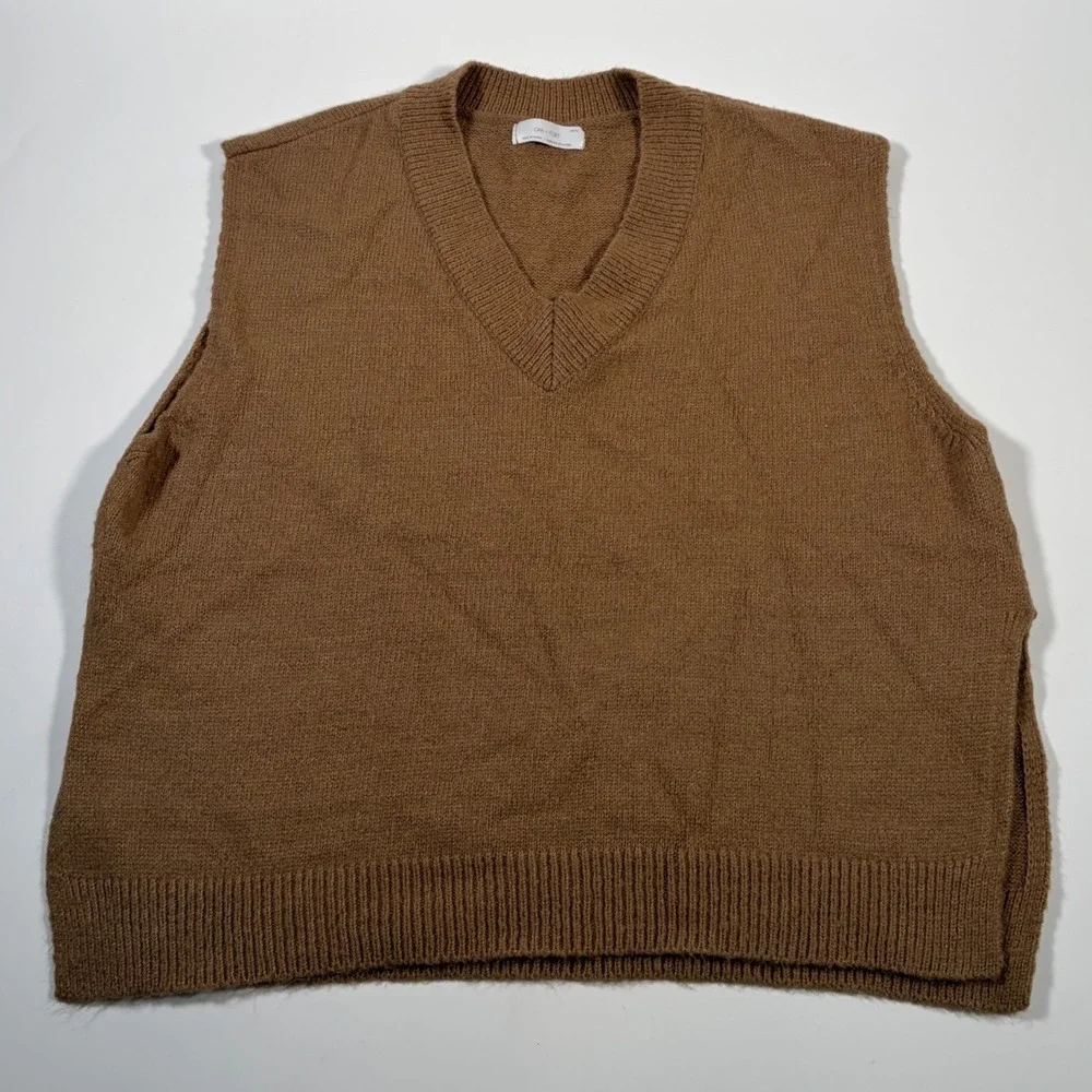 Oak + Fort Brown Knit V-Neck Sweater Vest OS Dark Academia Minimalist Old Money